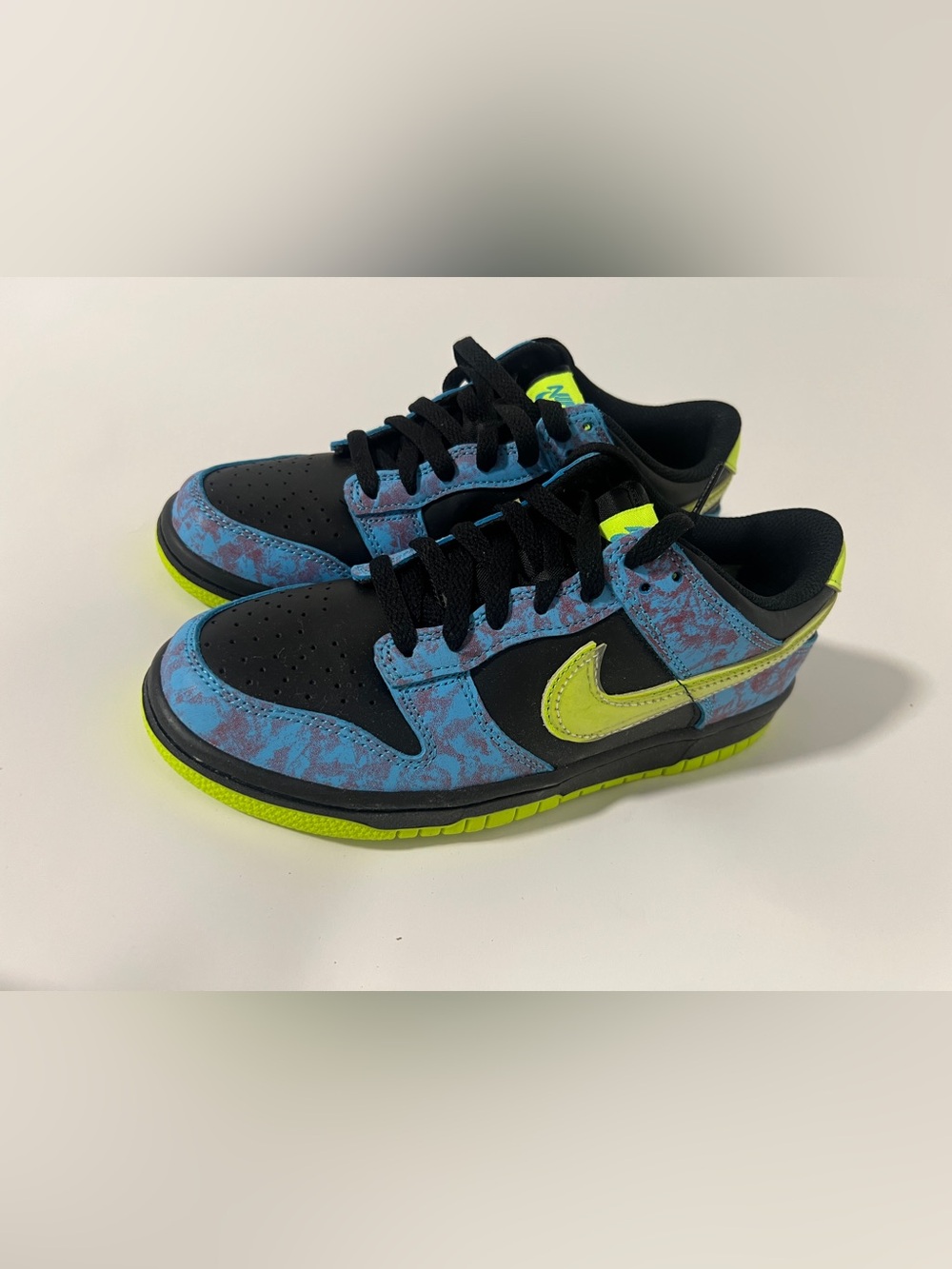 Nike Dunk Low SE GS 'Let's Dance'